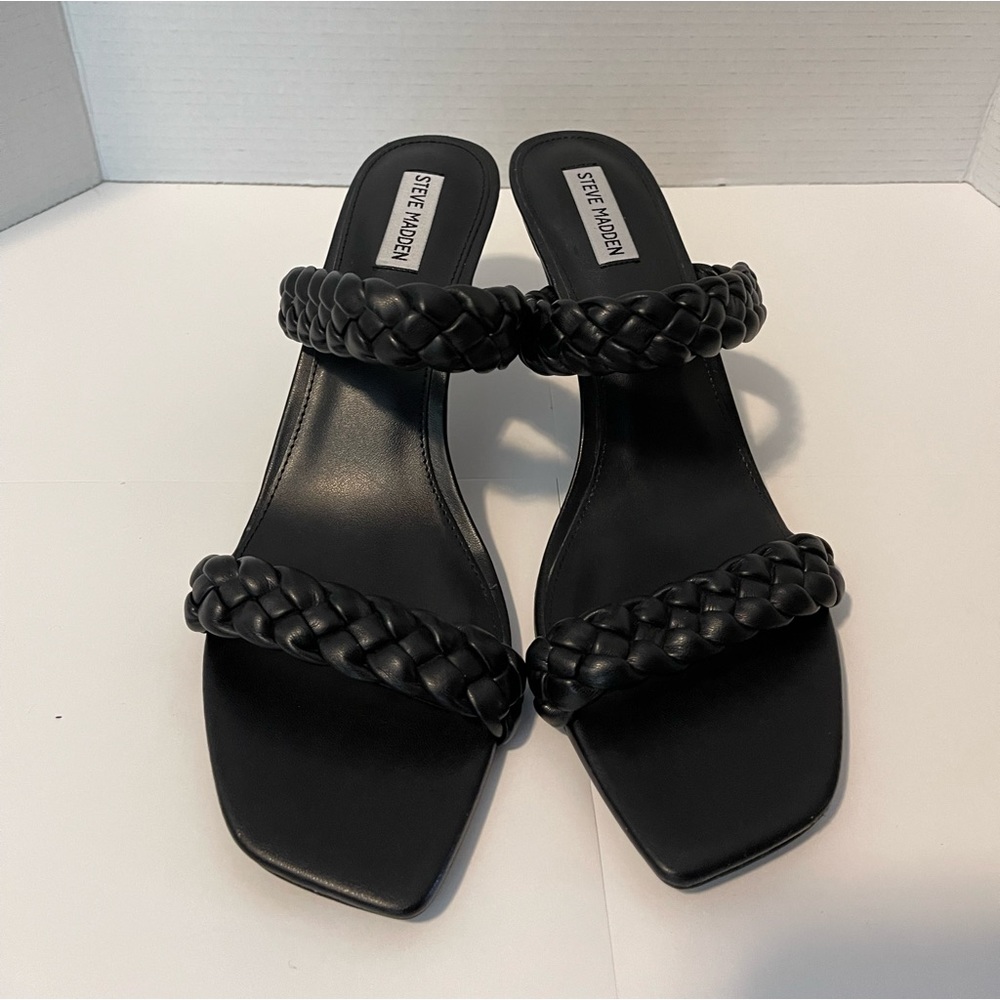 Steve Madden heel